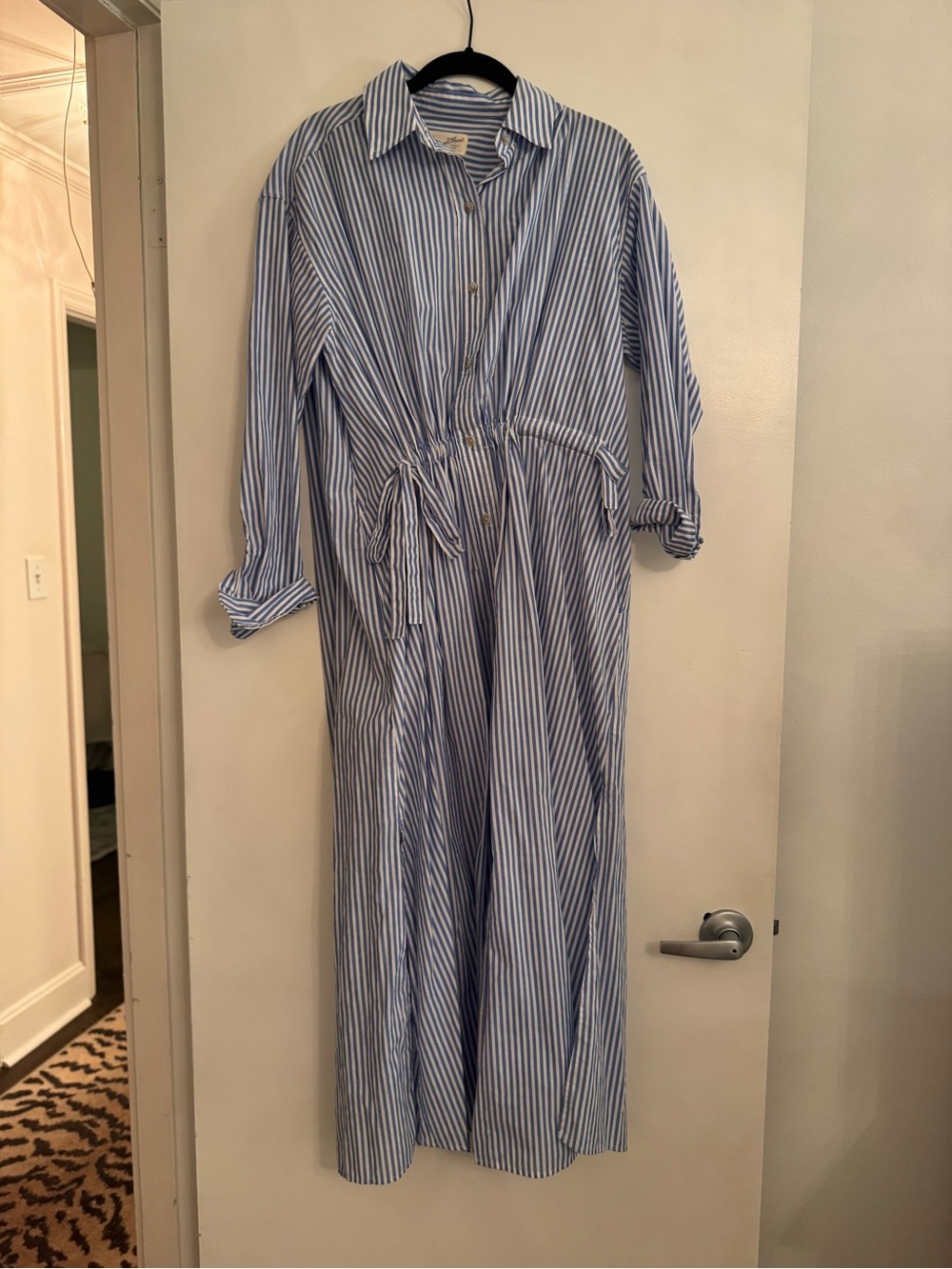 Universal Thread Long Sleeve Cinch Waist Maci Shirtdress